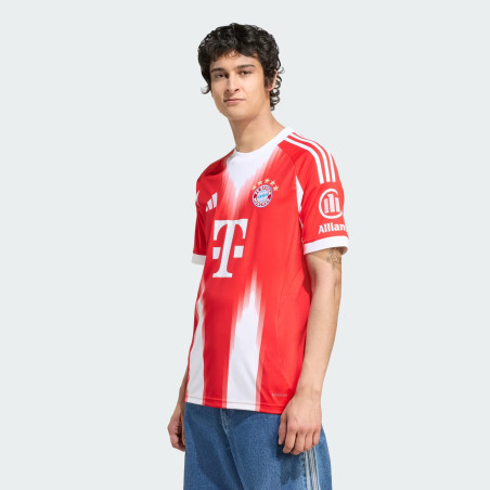Maillot Bayern Munich domicile 2025/26