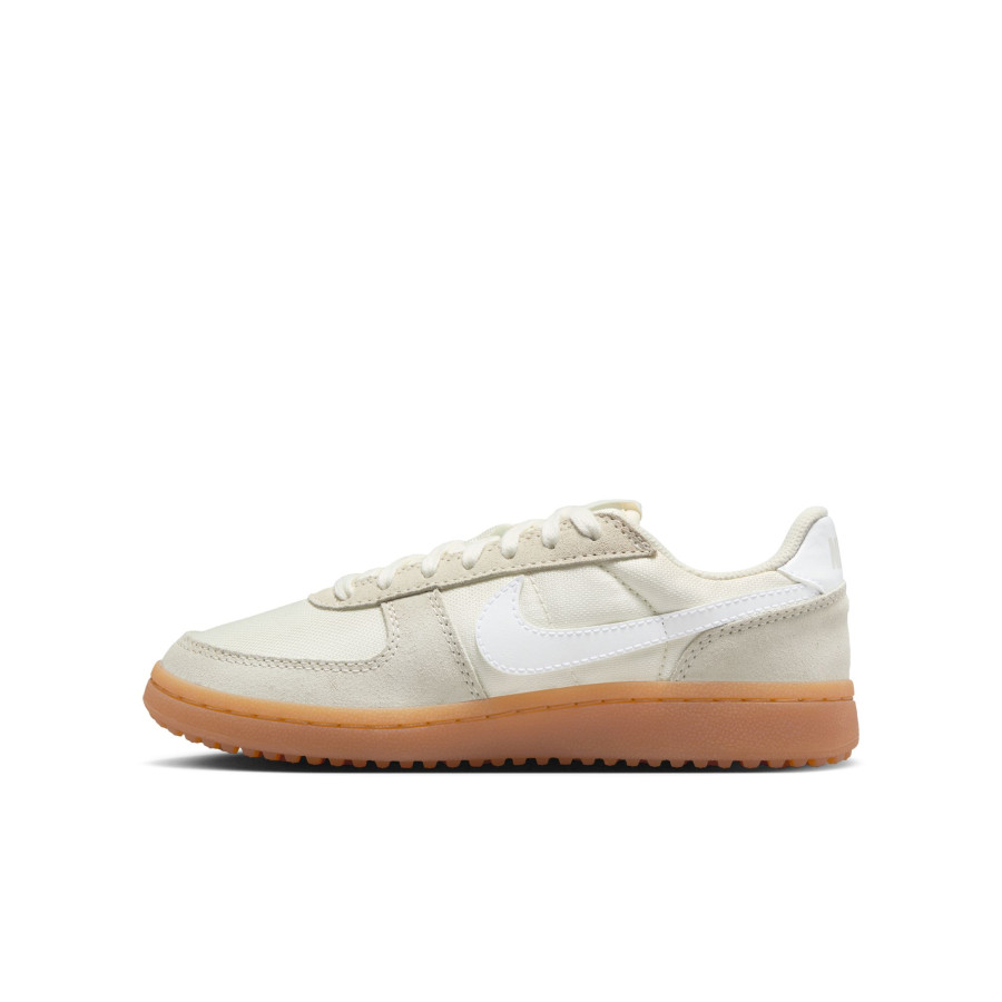 Nike Field General blanc