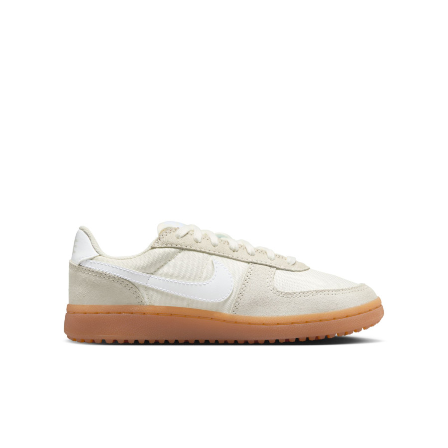 Nike Field General blanc