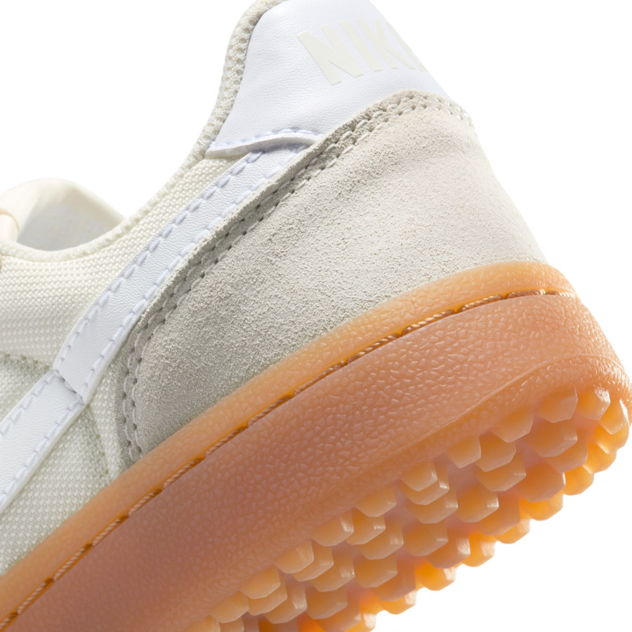 Nike Field General blanc