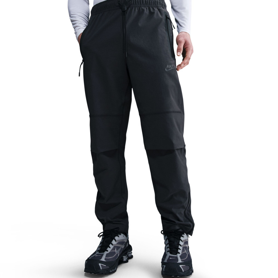 Pantalon survêtement Nike Tech Woven noir