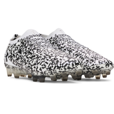 Under Armour Magnetico Elite 5 FG noir blanc