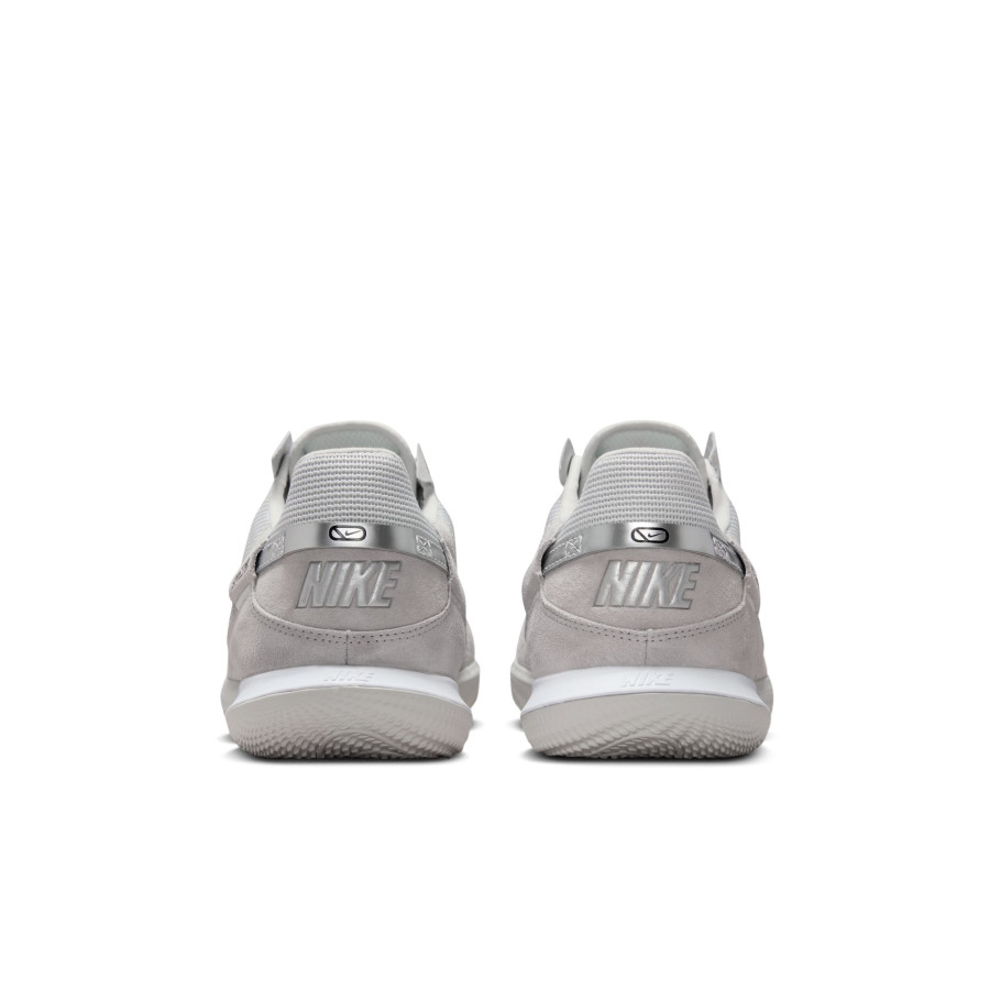 Nike StreetGato gris