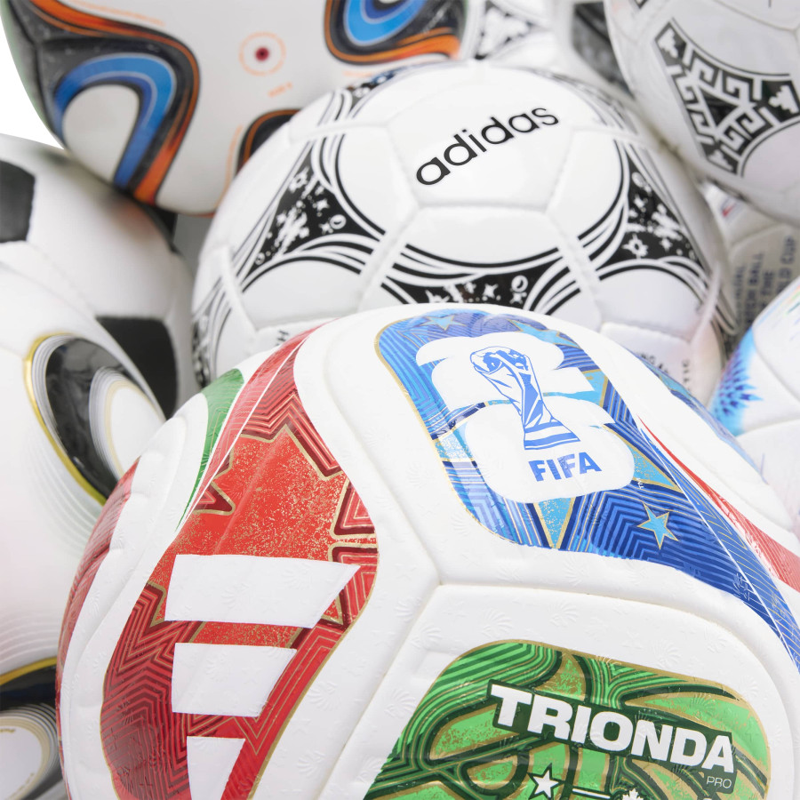 Coffret collector ballons Pro historiques Coupe du Monde de la FIFA™