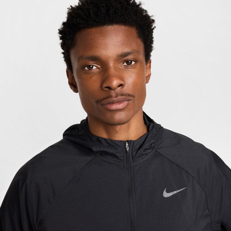 Veste survêtement Nike Stride Woven noir