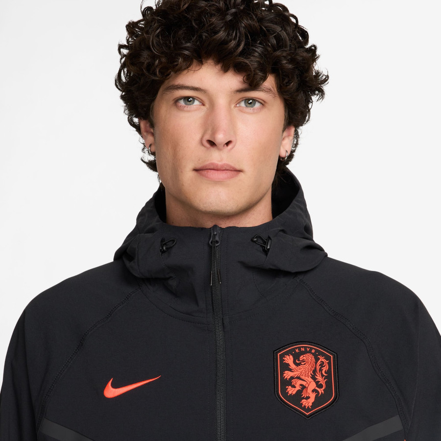 KNVB M TECH WOVEN TOP